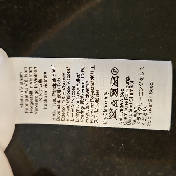 💕J.CREW💕 Gwyneth Pleated Skirt Chiffon ~ Vintage Red Strawberry Print Large - Picture 16 of 16